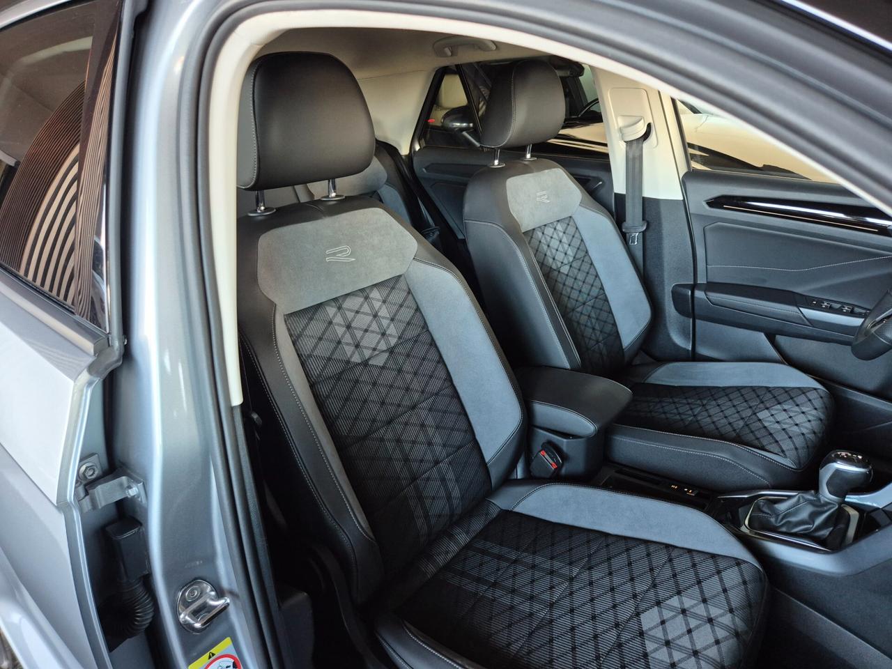Volkswagen T-Roc 2.0 TDI SCR 150 CV DSG R-Line