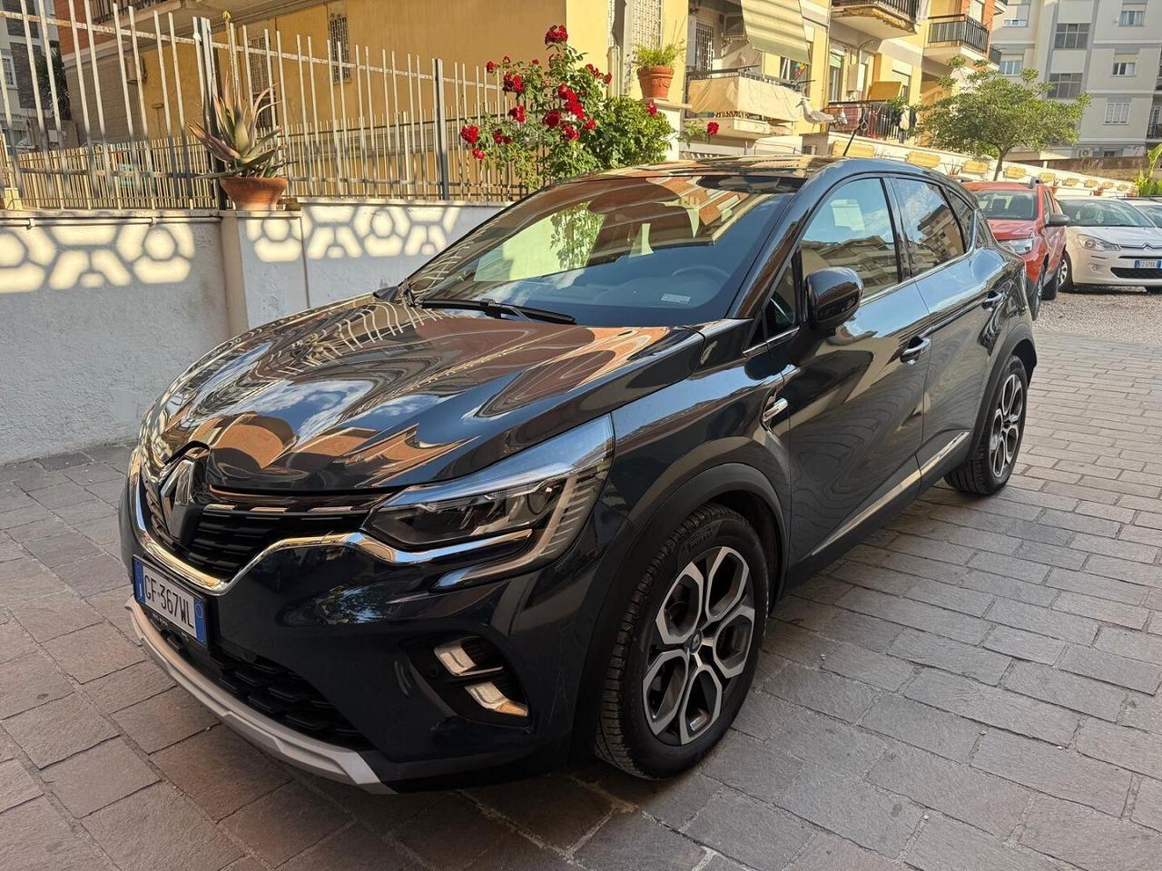 RENAULT Captur Plug-in Hybrid E-Tech 160CV Intens
