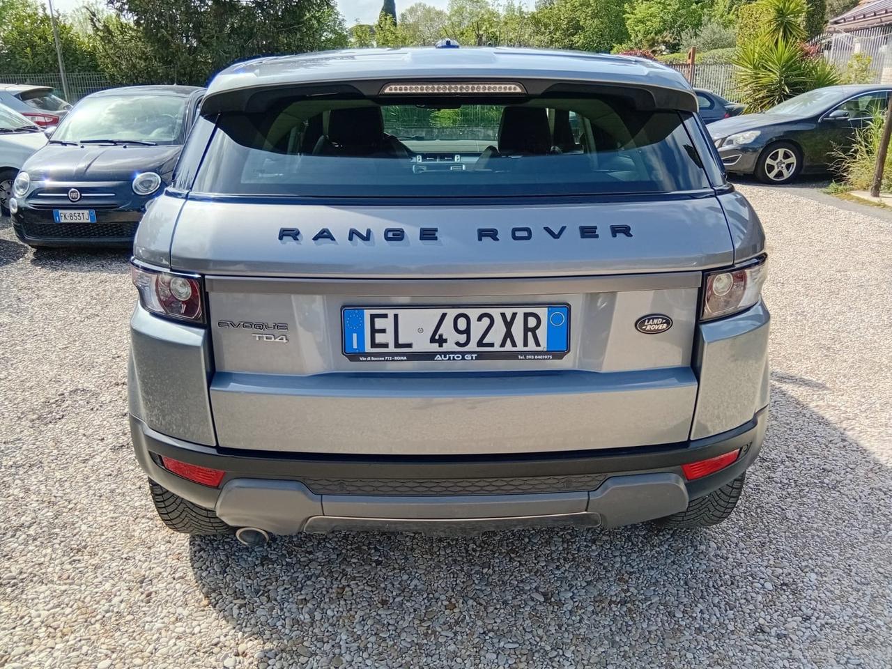 Land Rover Range Evoque 2.2 TD4 5p. Pure