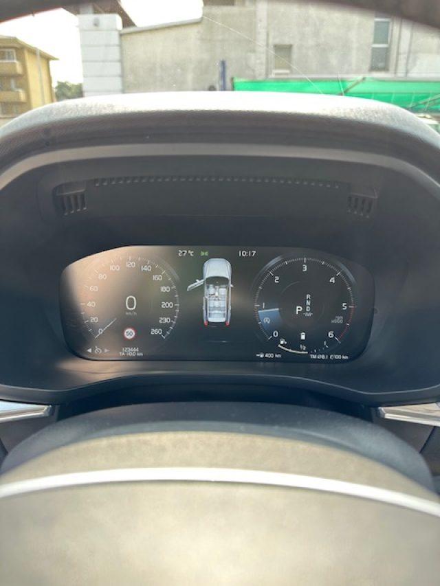 VOLVO XC60 B4 (d) AWD Geartronic Business