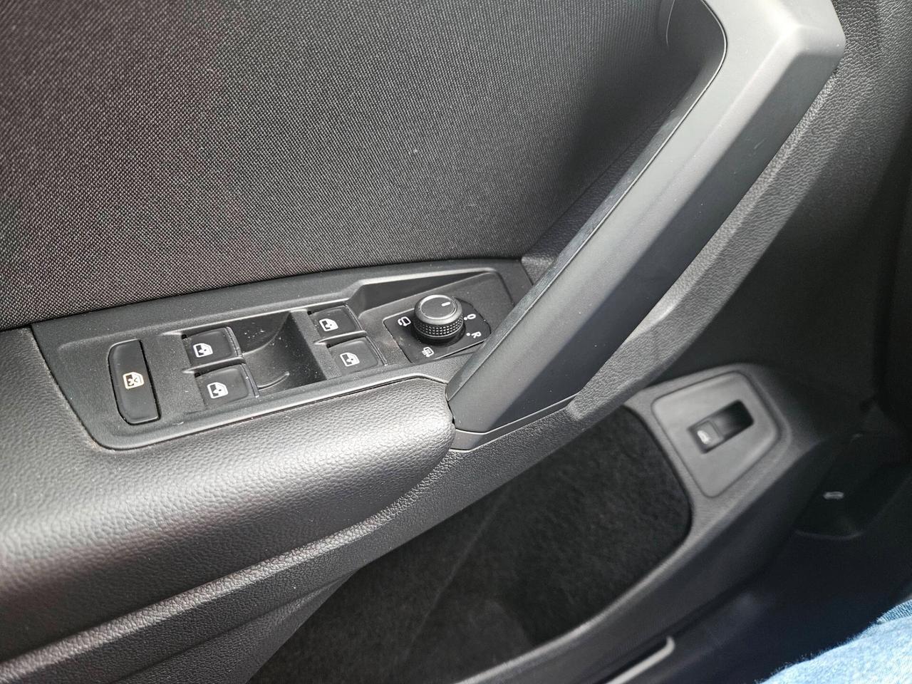 Volkswagen Tiguan 2.0 TDI 150 CV SCR DSG Elegance