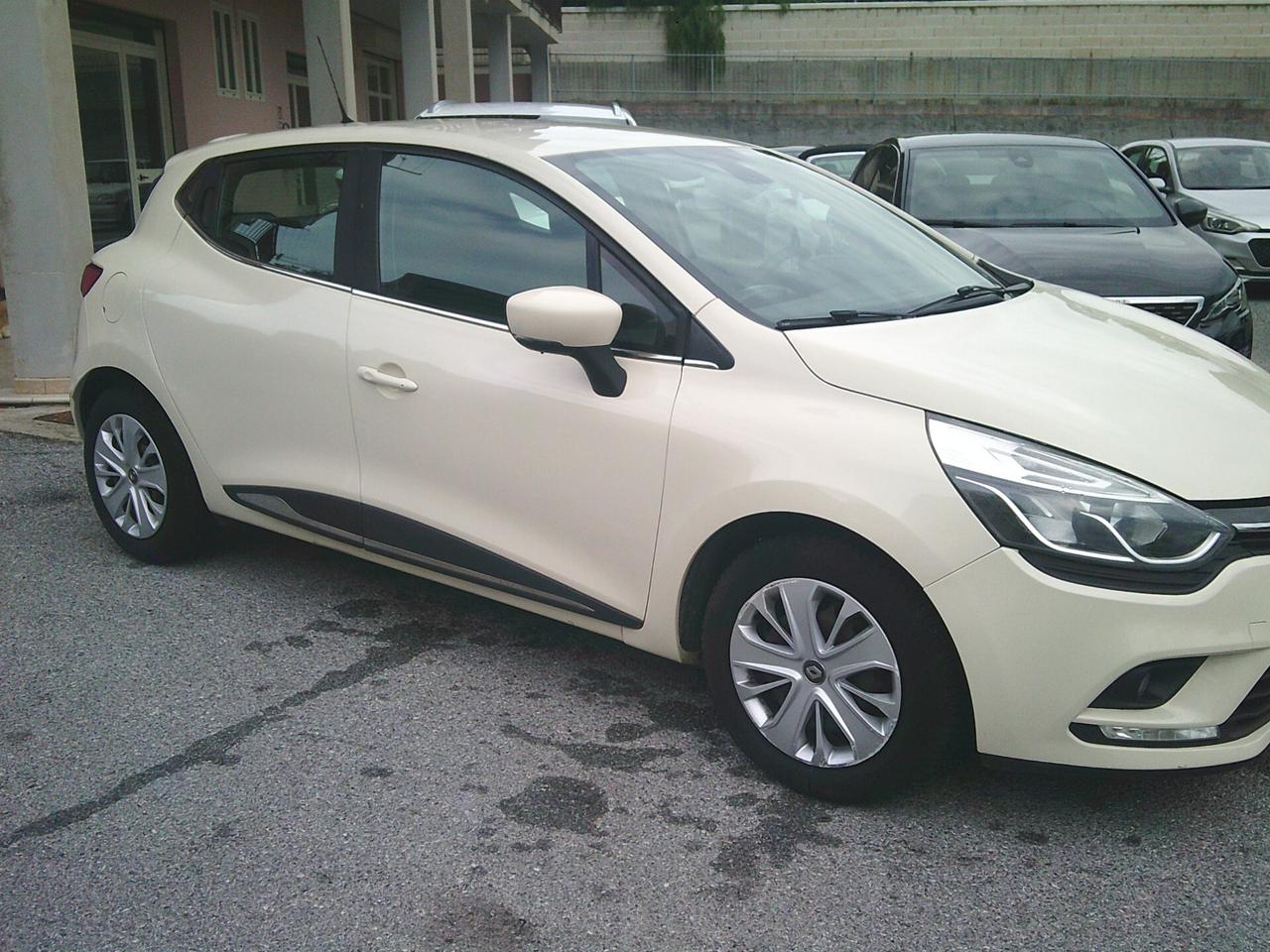 Renault Clio TCe 12V 90CV Start&Stop 5 porte Energy Intens