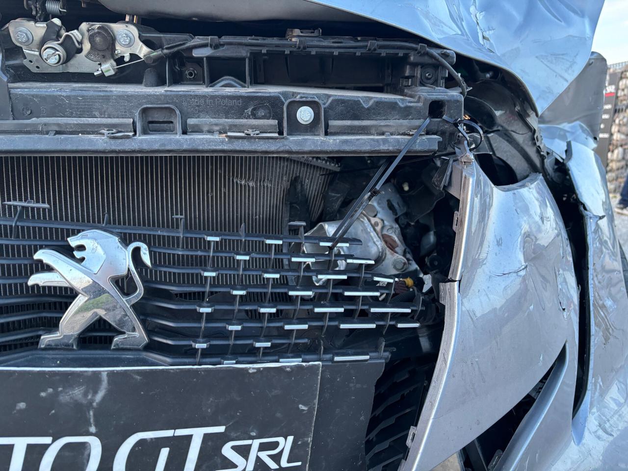 Peugeot 208 motore elettrico 136 CV 5 porte Allure