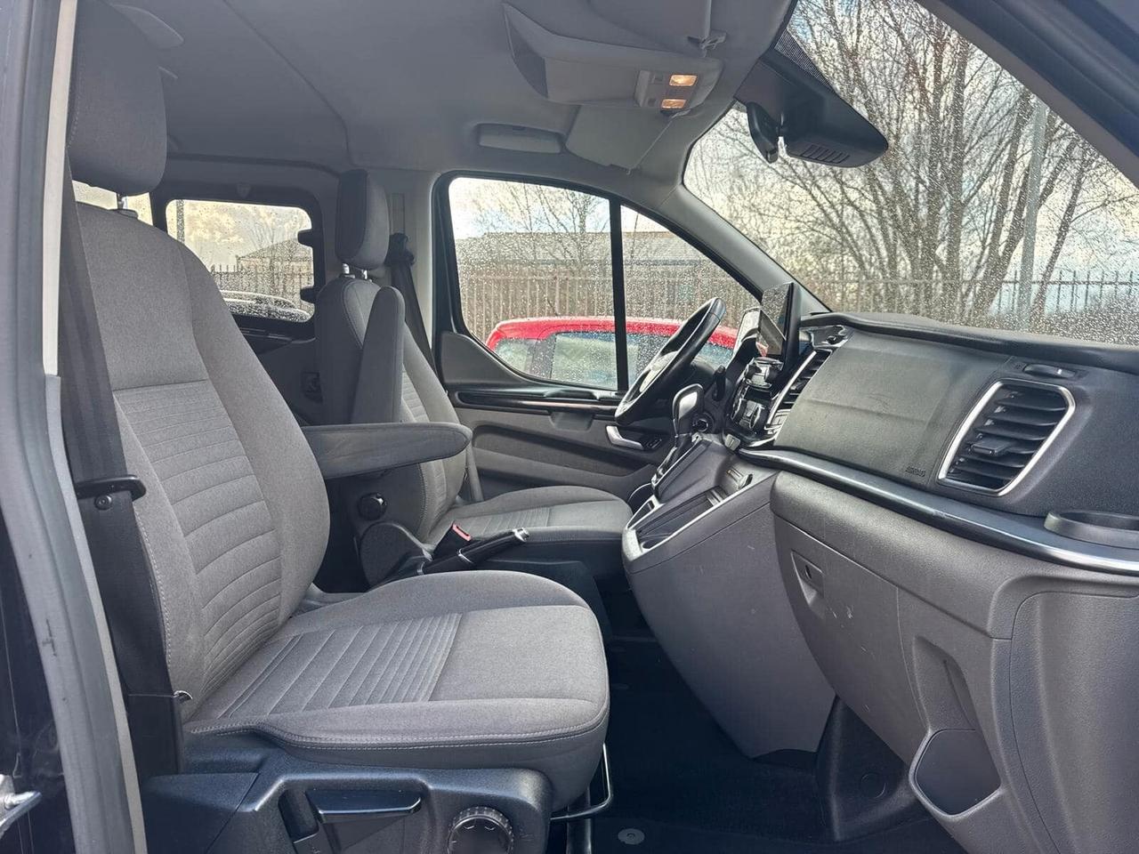 Ford Tourneo Custom 2.0 TDCi 185CV aut. PL Titanium