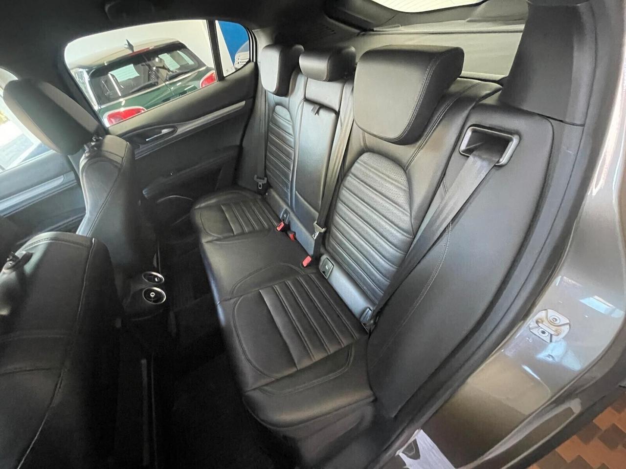 Alfa Romeo Stelvio 2.2 Turbodiesel 210 CV AT8 Q4
