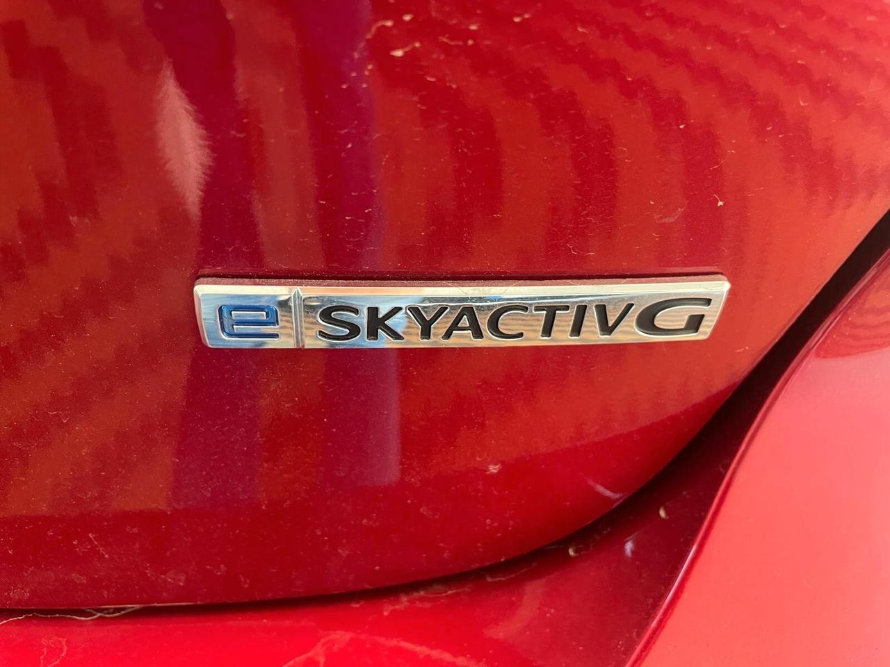 Mazda 3 Mazda3 2.0L e-Skyactiv-G M Hybrid 4p. Exclusive Line