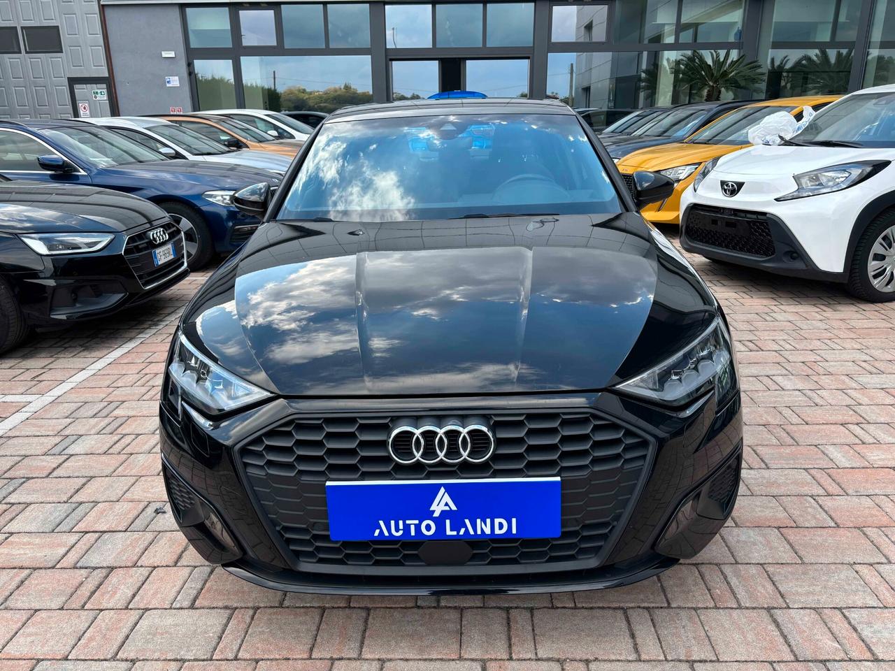 Audi A3 Sedan 30 TFSI S tronic Business Advanced