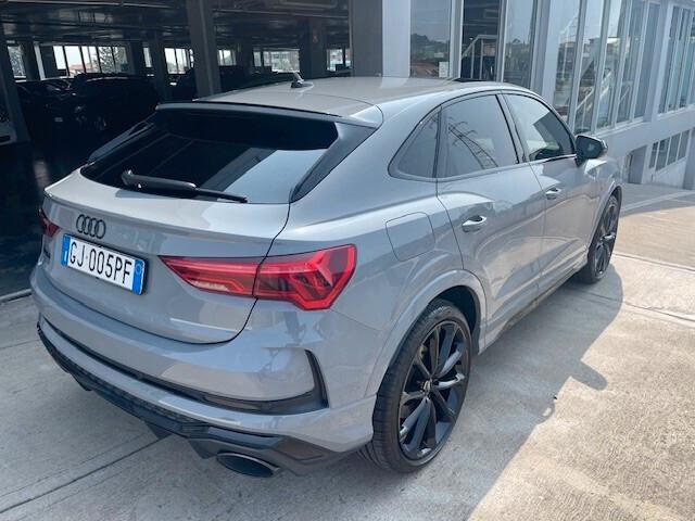 Audi Q3 RS Q3 SPB quattro S tronic
