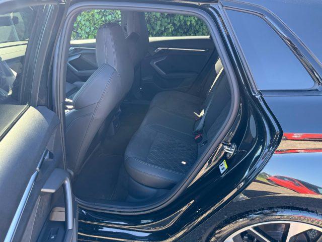 AUDI A3 SPB 35 TFSI S tronic S line edition BLACK PACK