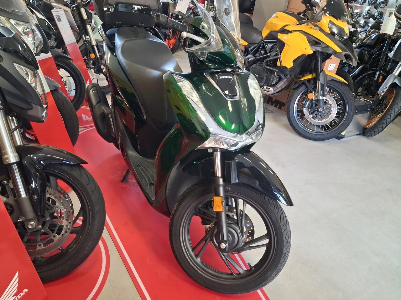 Honda SH 125 ABS + TCS