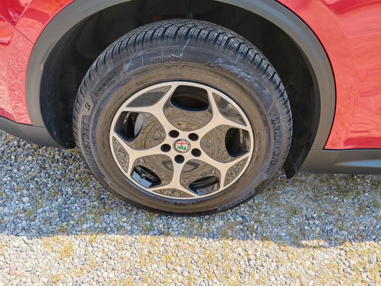 Alfa Romeo Stelvio 2.2 Turbodiesel 160 CV AT8 RWD