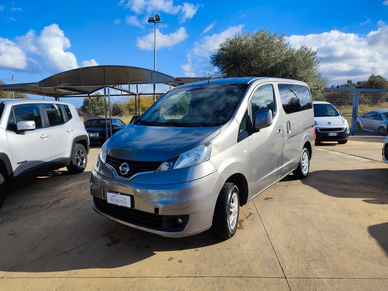 Nissan NV200 1.5 dCi 110CV Combi Efficient con pedana disabili