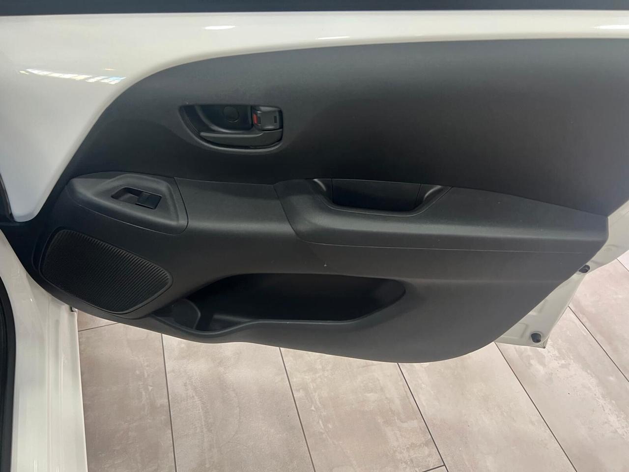 Citroen C1 PureTech 82 5 porte Shine