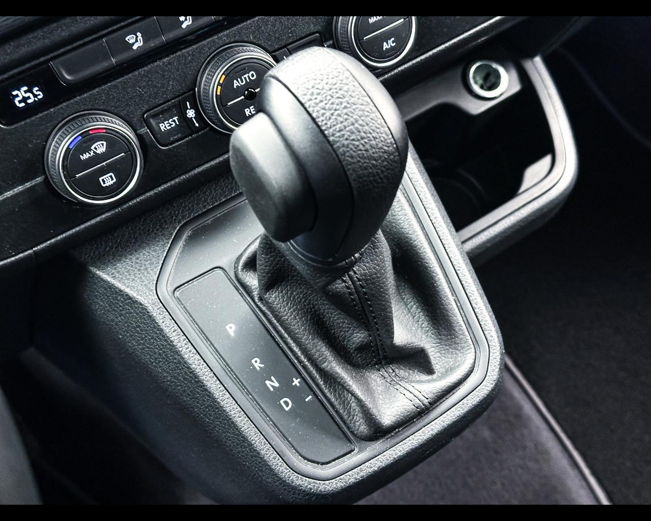 VOLKSWAGEN California 7ª '24-> - California 2.0 TDI 150 CV DSG Beach