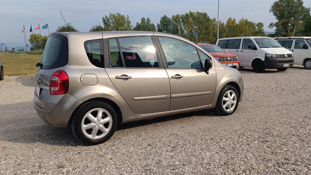 RENAULT MODUS 1.5 dCi DEL 2011