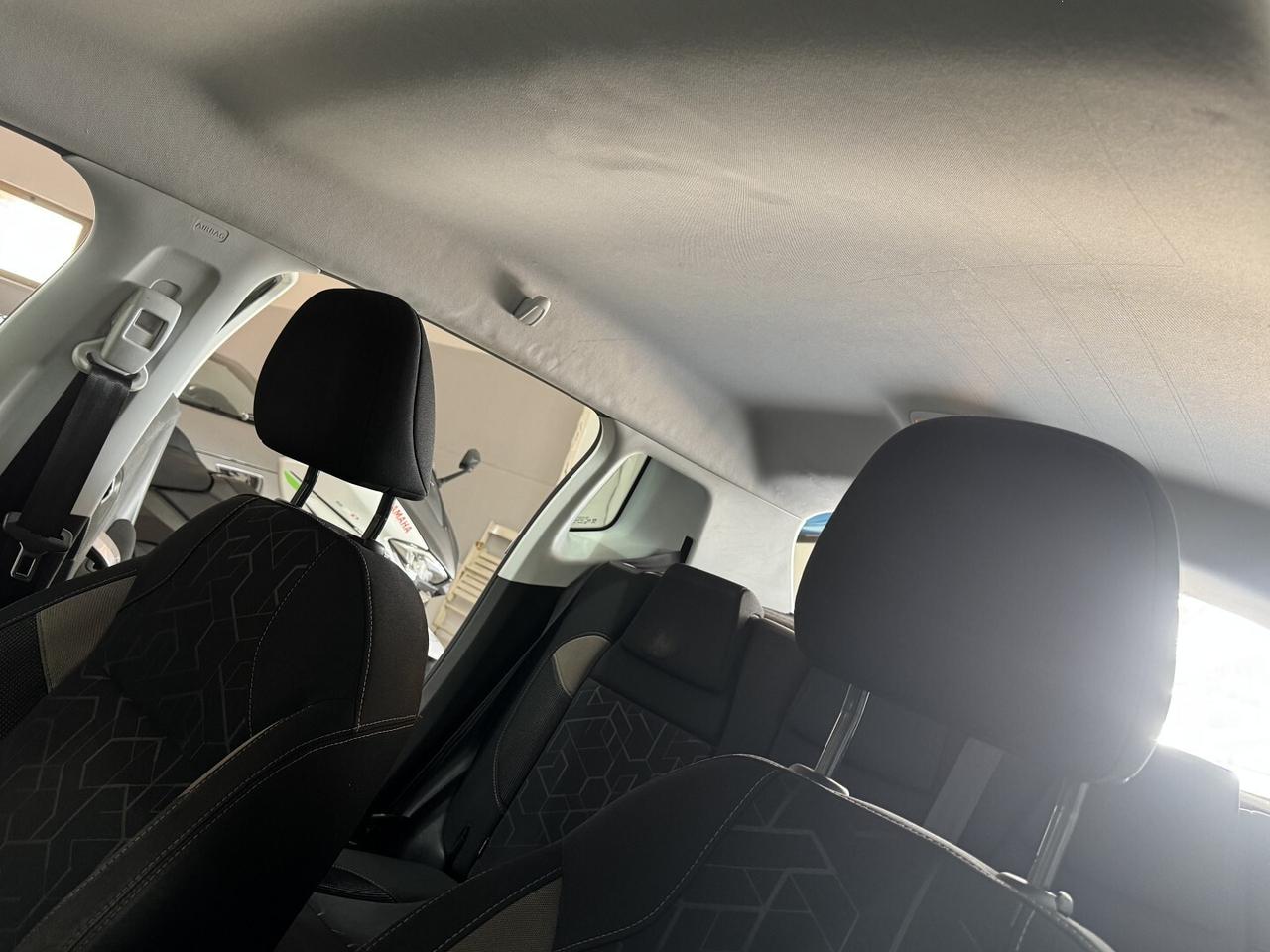 PEUGEOT 2008 1.2 cc. 82 cv. Navigatore