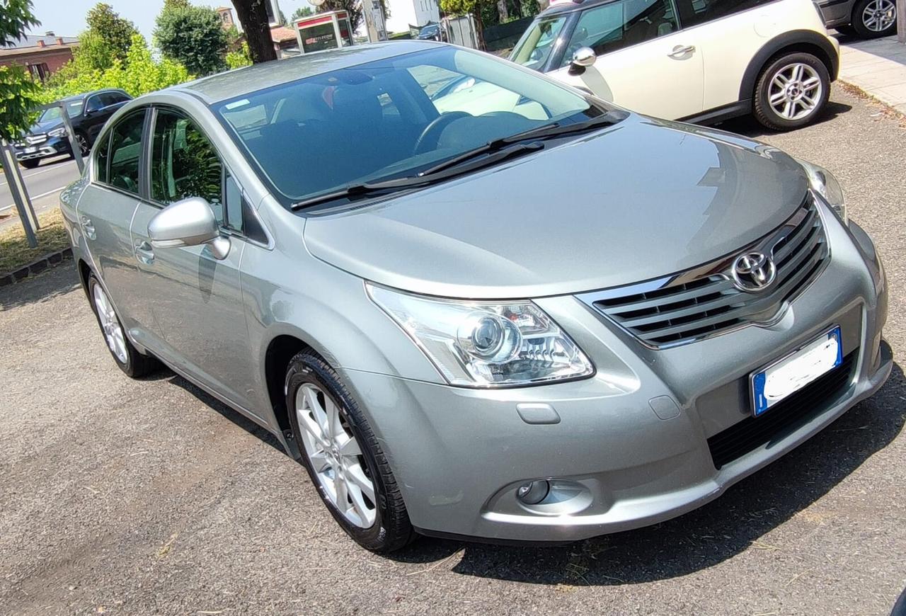 Toyota Avensis 2.2 D-4D Executive
