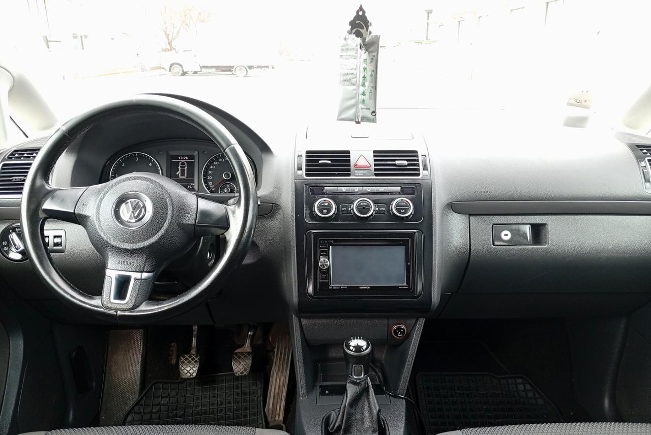 Volkswagen Touran 2015Comfortline 7 POSTII Neop Trattabile