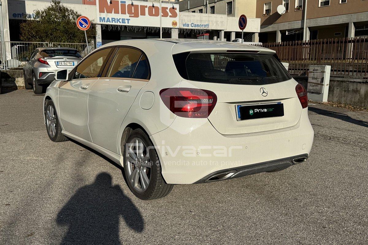 MERCEDES A 180 d Automatic Premium