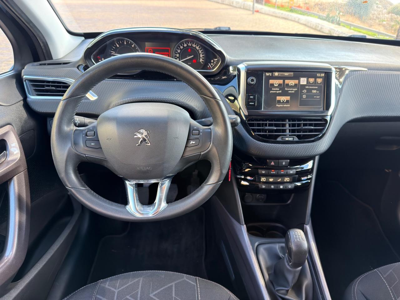 Peugeot 2008 1.6 HDi 100cv 2016 SOLO 150.000KM