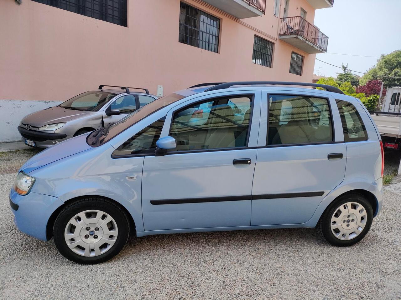Fiat Idea 1.3 Multijet 16V Dualogic