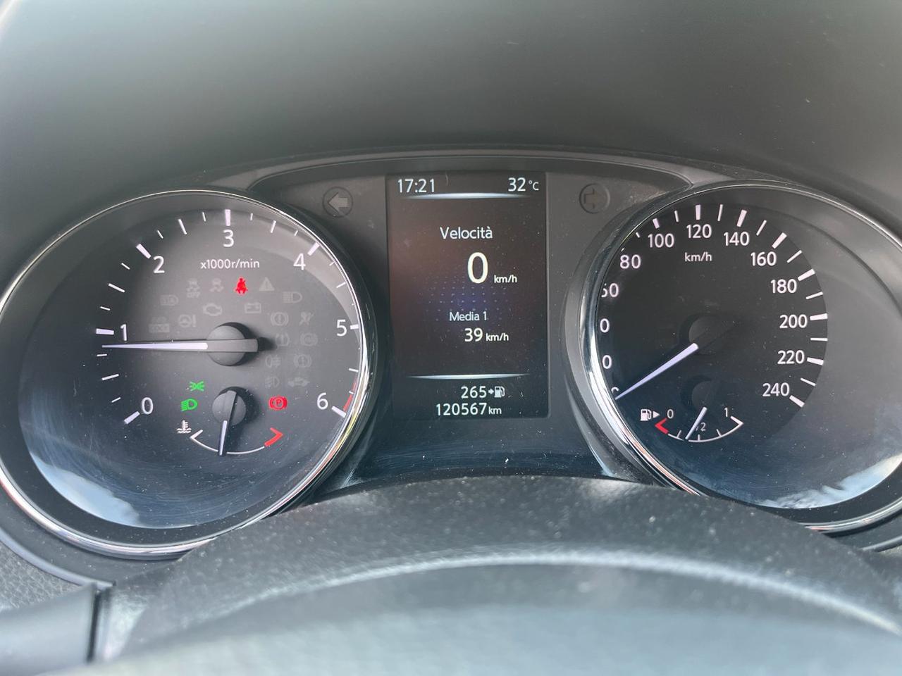 Nissan Qashqai 1.5 dci Business 110cv E6
