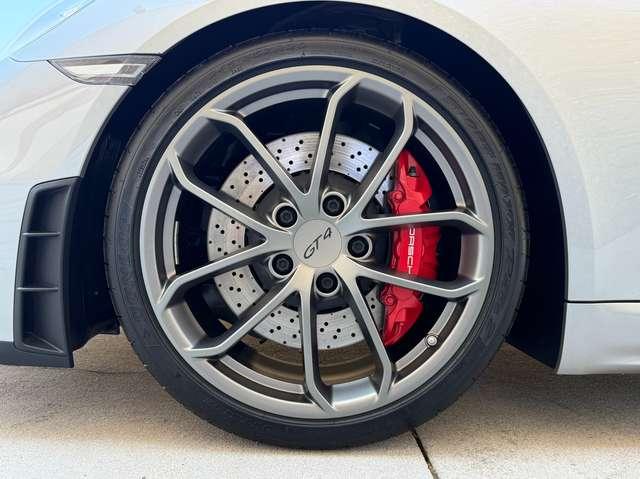 Porsche Cayman 718 4.0 GT4
