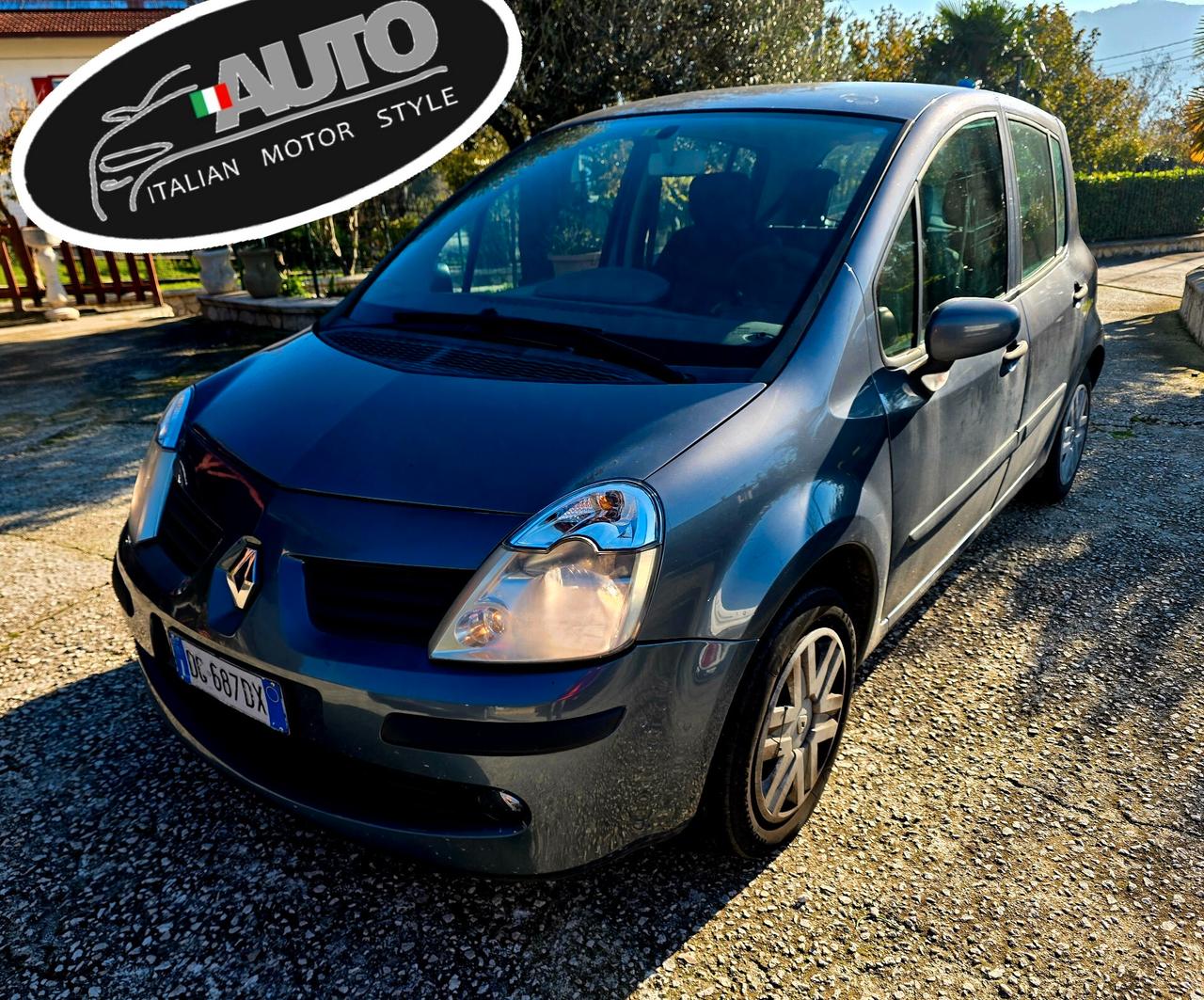 Renault Modus 1.5 dCi 85CV Dynamique