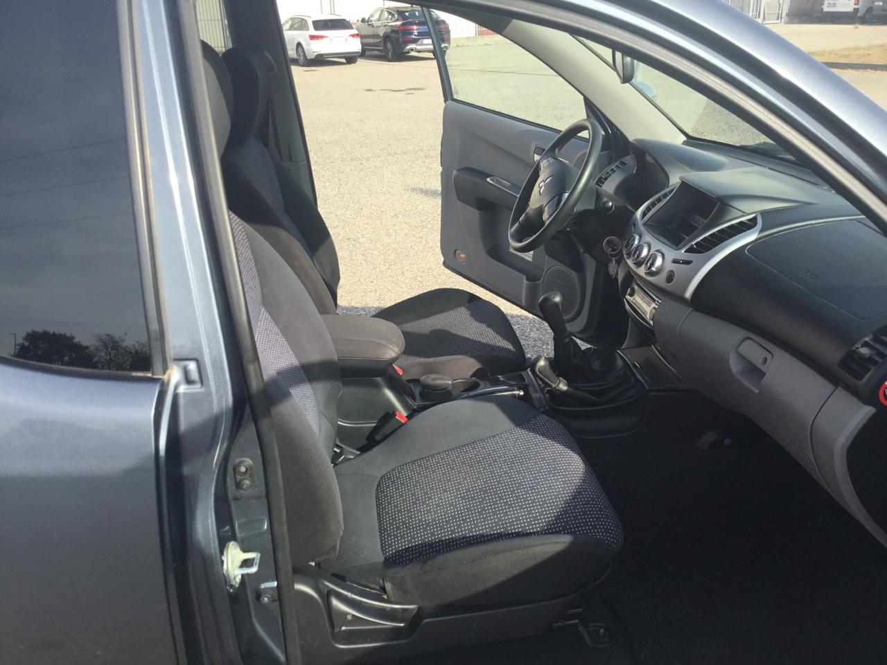 Mitsubishi L200 club cab cassone ribaltabile