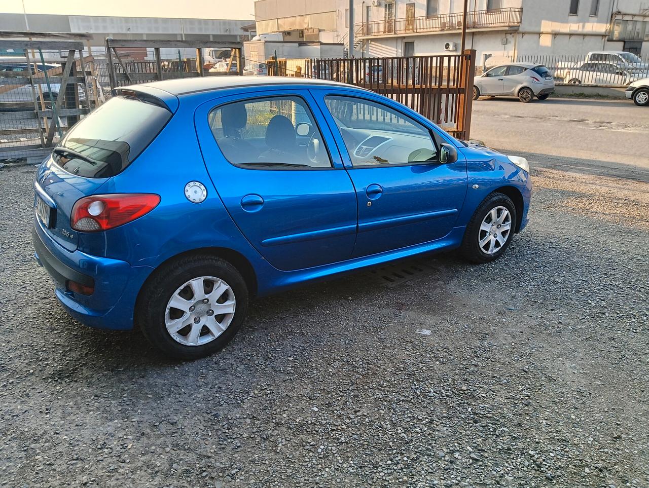 Peugeot 206 Plus 1.1 60CV 5p. Energie