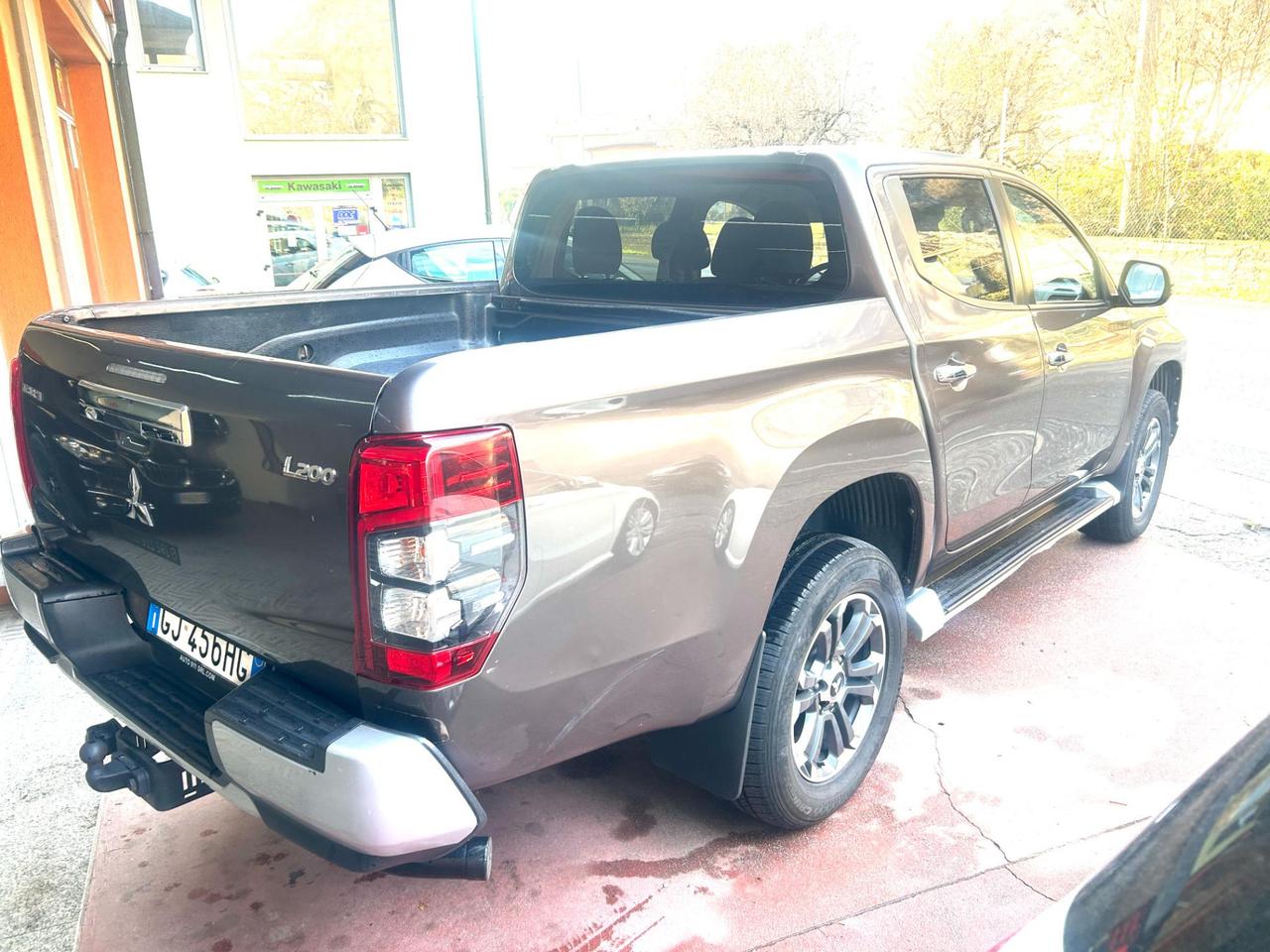 Mitsubishi L200 Double Cab L200 d.cab 2.3d Intense 4wd 150cv