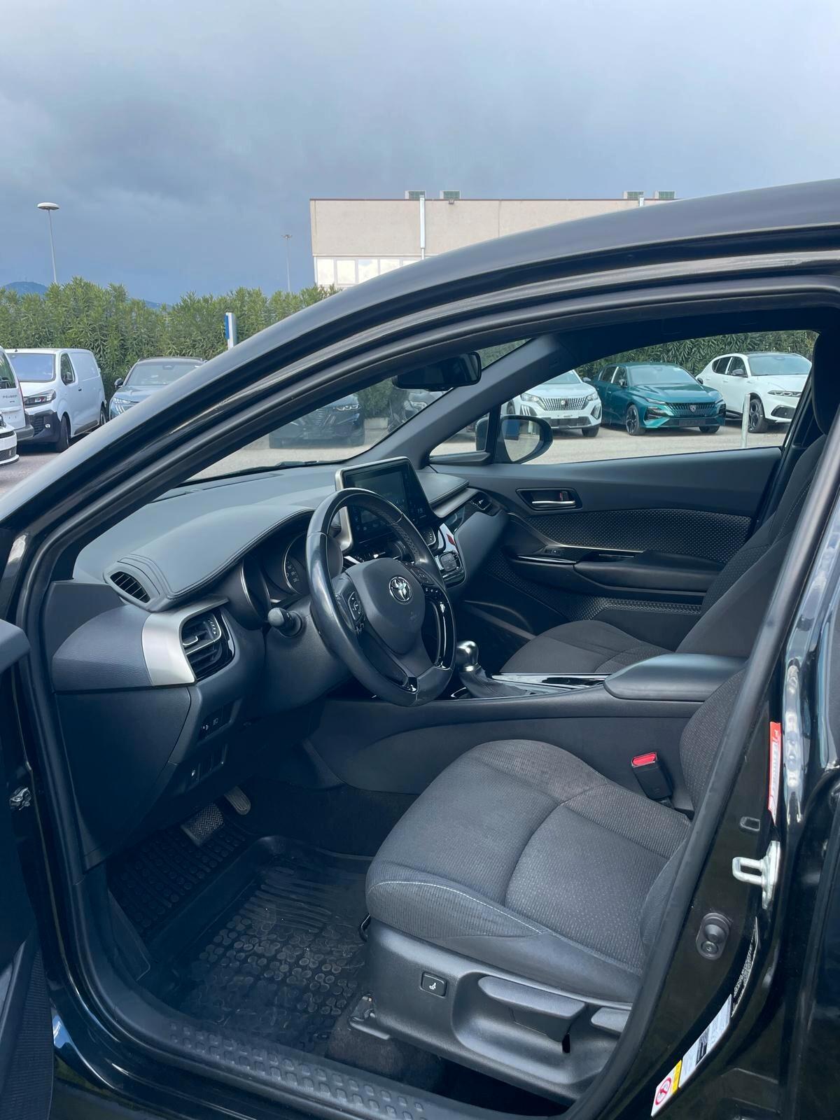 Toyota C-HR 1.8 HV Lounge