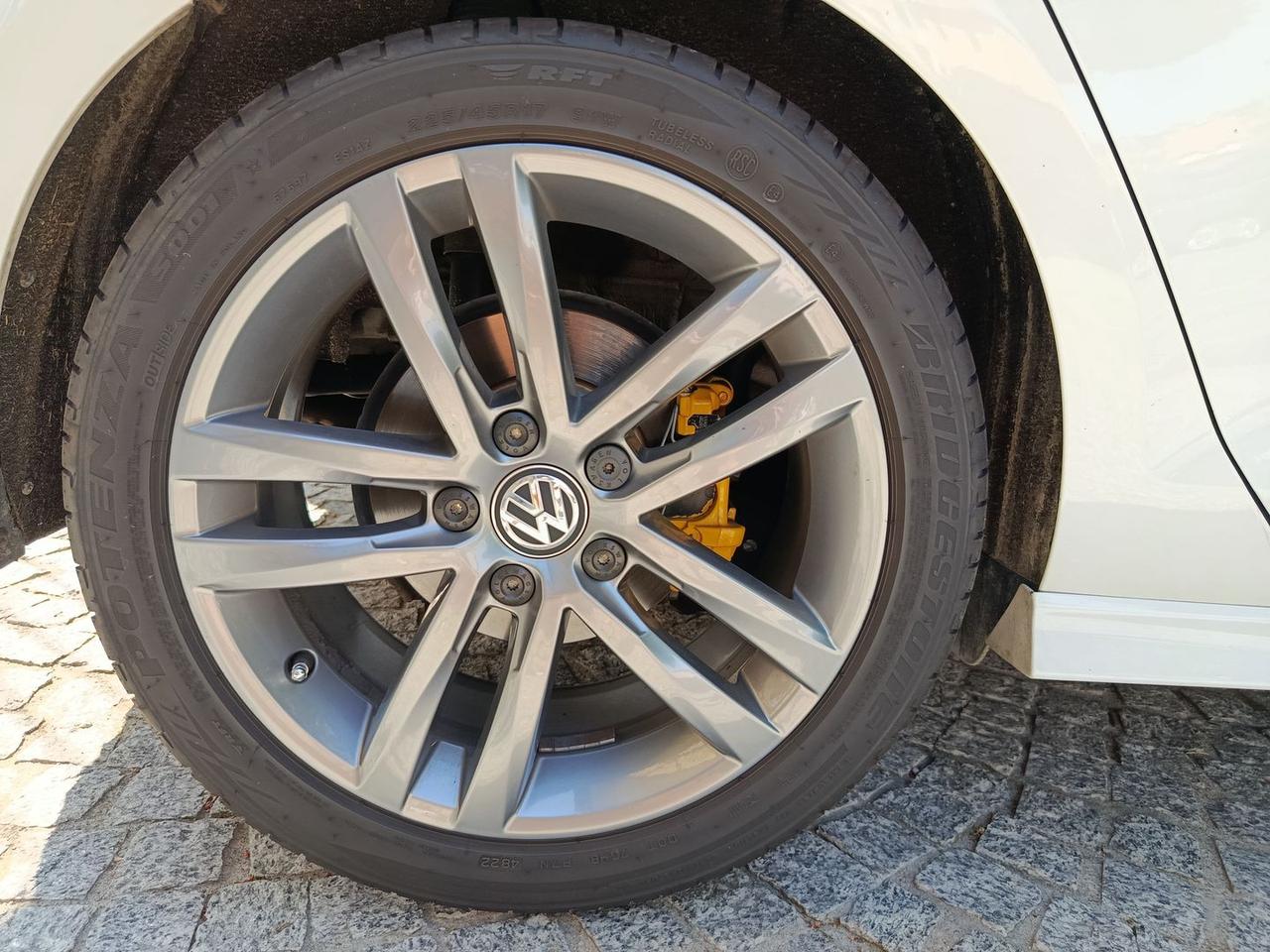 Volkswagen Golf 2.0 TDI BluEmotion R-Line #6035
