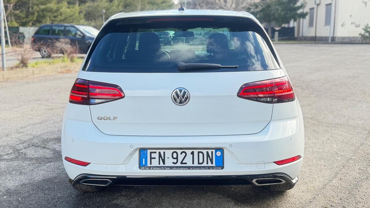 Volkswagen Golf 2.0 TDI DSG 5p. Highline BlueMotion Technology R -Line