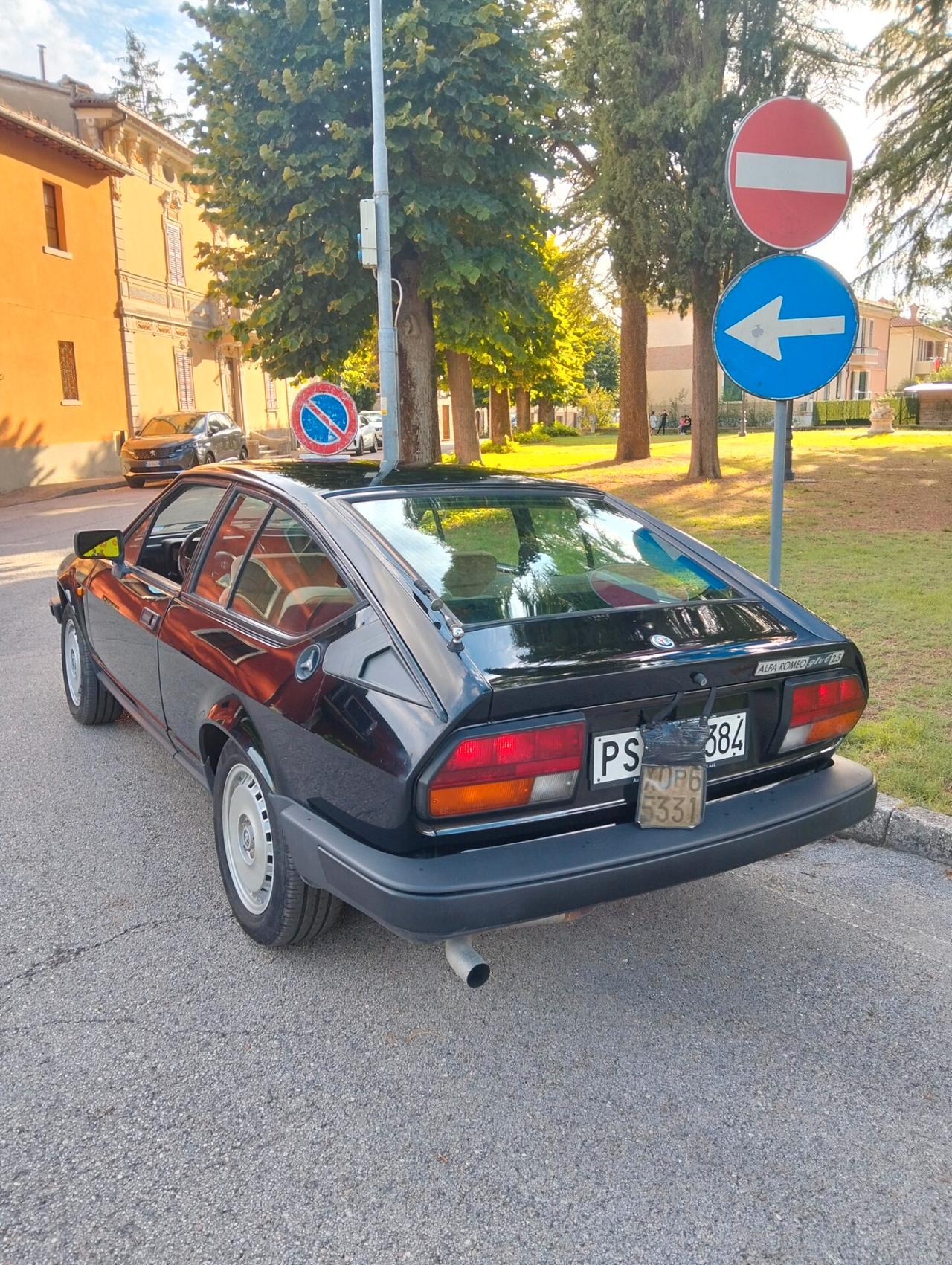 Alfa Romeo GTV 2500 v6