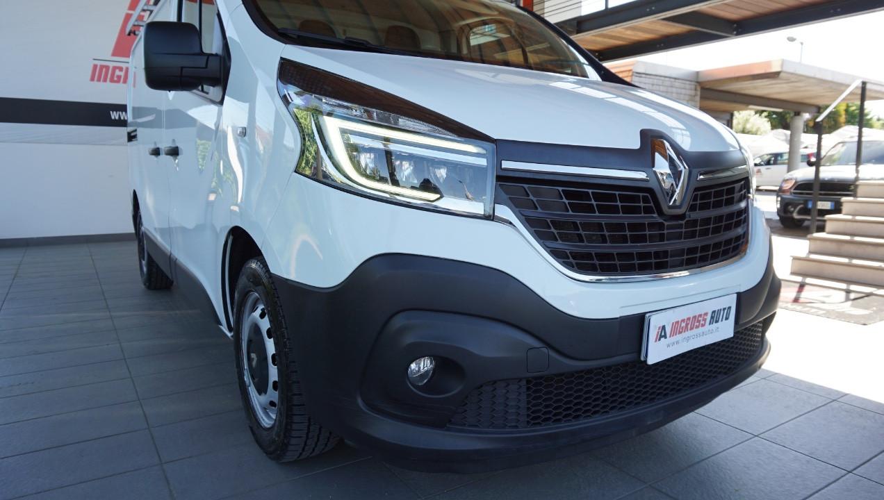 RENAULT Trafic T27 2.0 dci 120cv L1H1 Ice