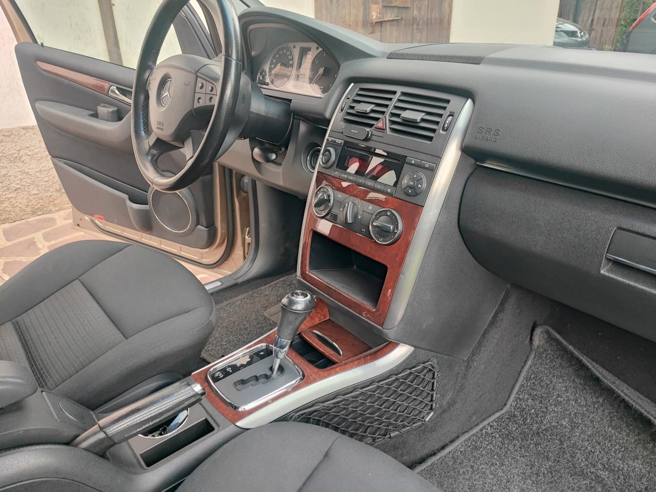 Mercedes-benz B 170 Sport 1.7 Benz automatico neopatentati