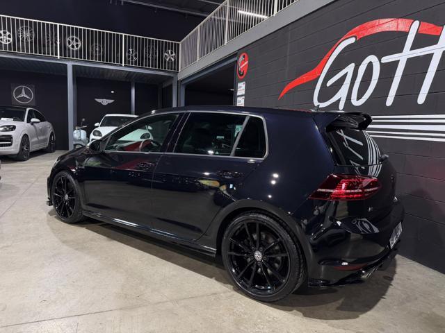 VOLKSWAGEN Golf R RISERVATA