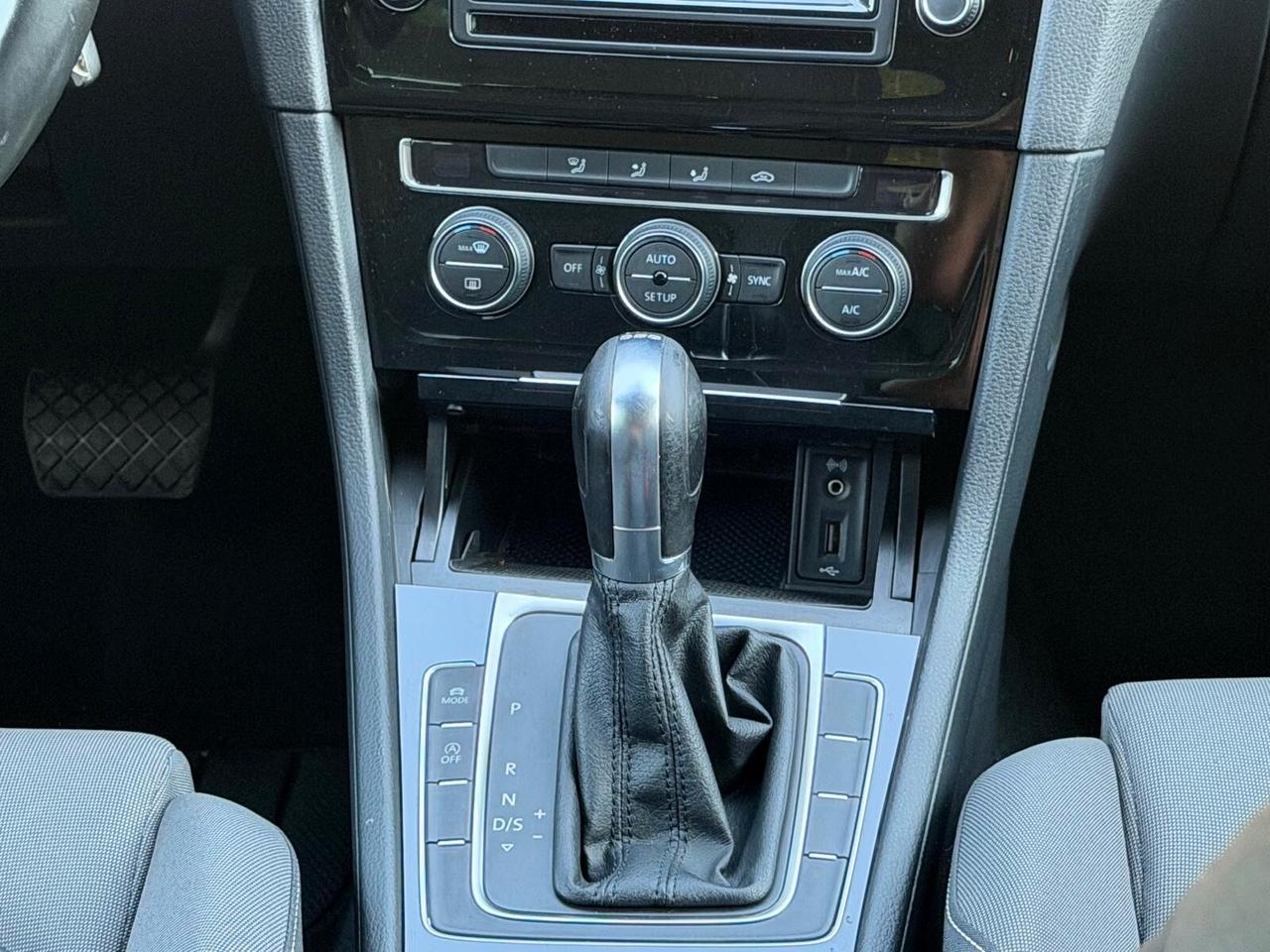 Volkswagen Golf 2.0 150CV TDI DSG 5p. Highline BMT