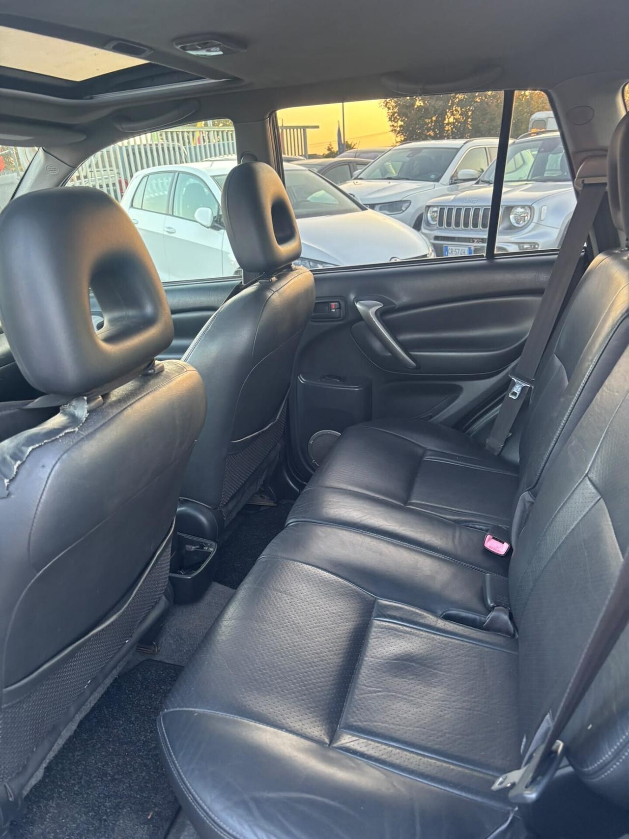 Toyota RAV 4 RAV4 2.0 Tdi D-4D cat 5 porte Sol