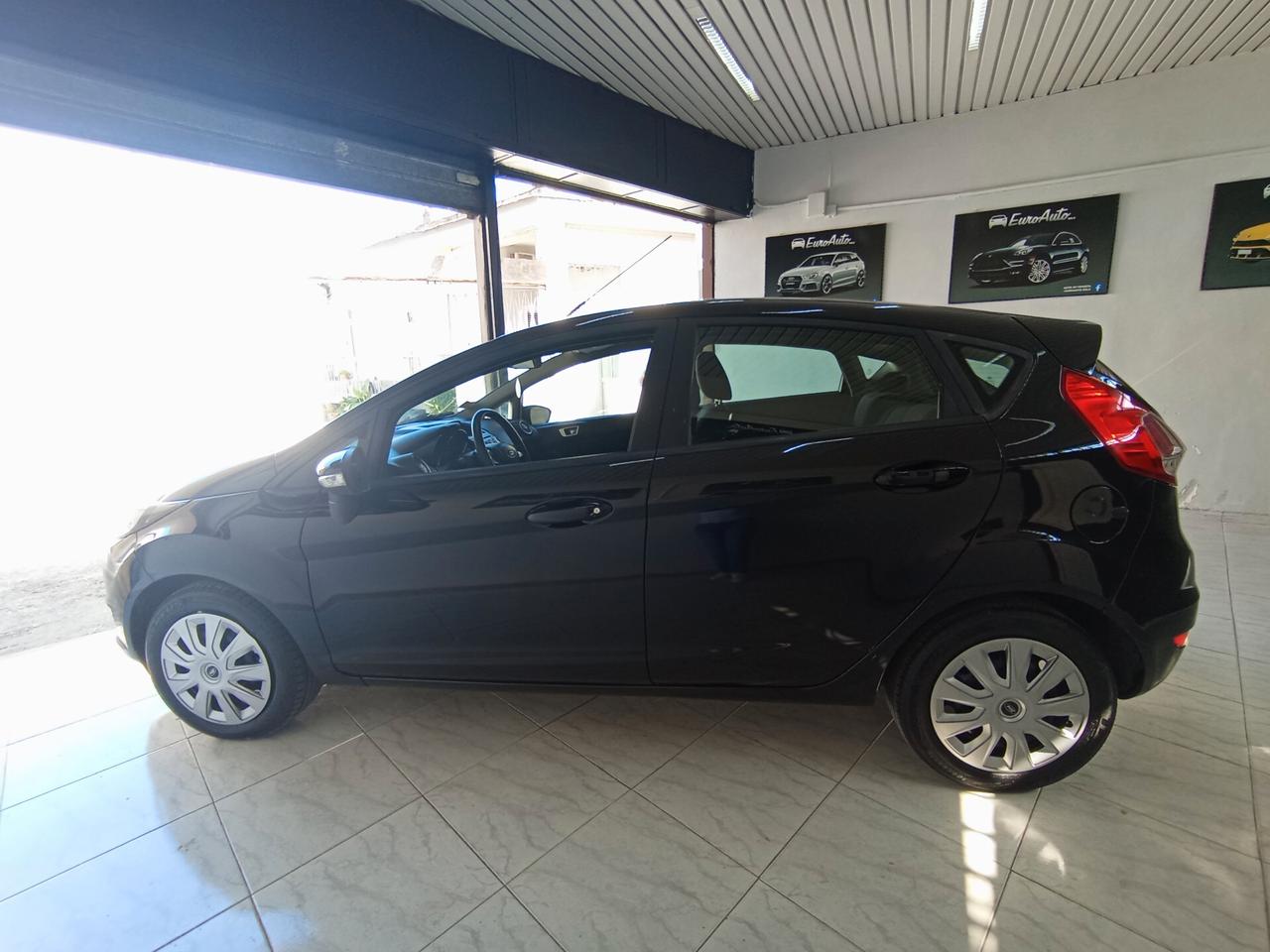 Ford Fiesta 1.4 Benz/GPL 2015 CON GARANZIA