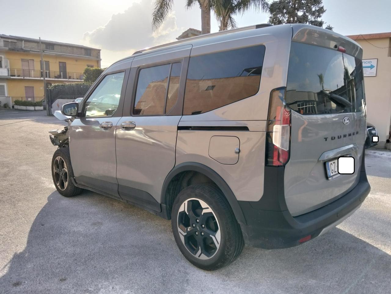 Ford Tourneo Courier 1.0 EcoBoost 2025 SINISTRATO