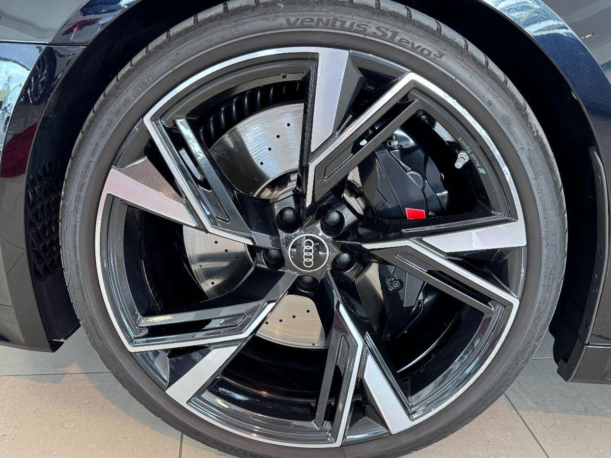 AUDI RS6 4.0 MHEV 600CV Identity Black Tetto Panorama