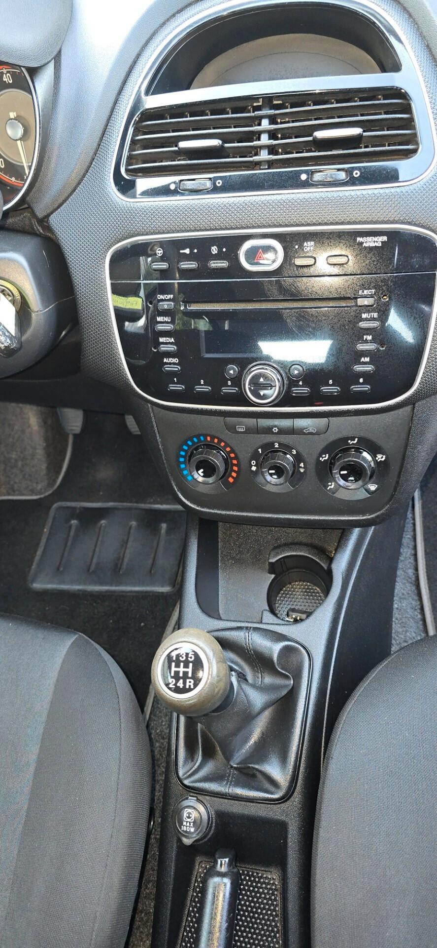 Fiat Punto 1.3 MJT euro 6.b catena distribuzione nuova e frezione nuova