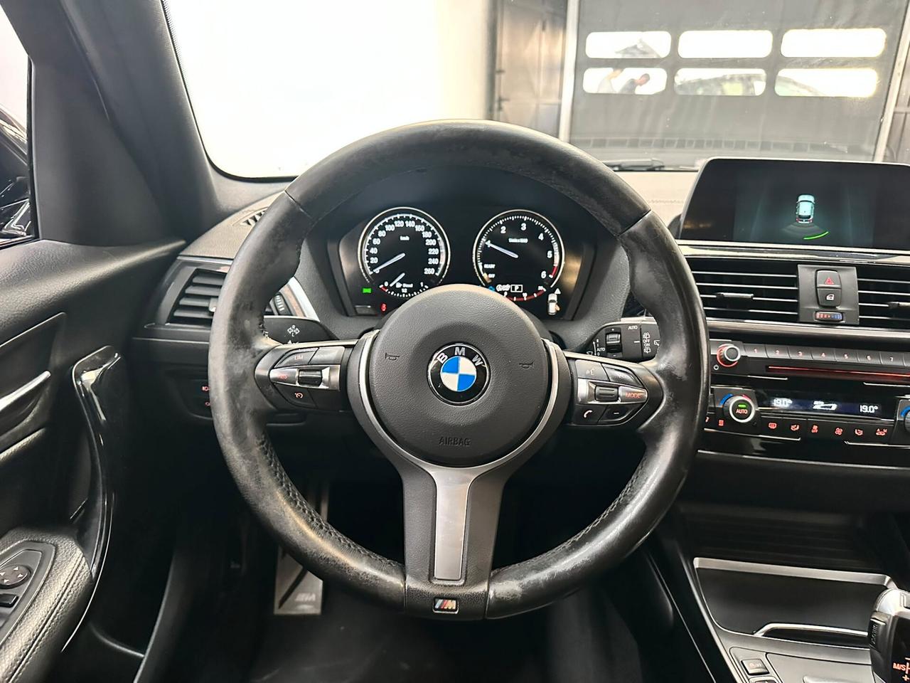 Bmw 116 116d 5p. Msport