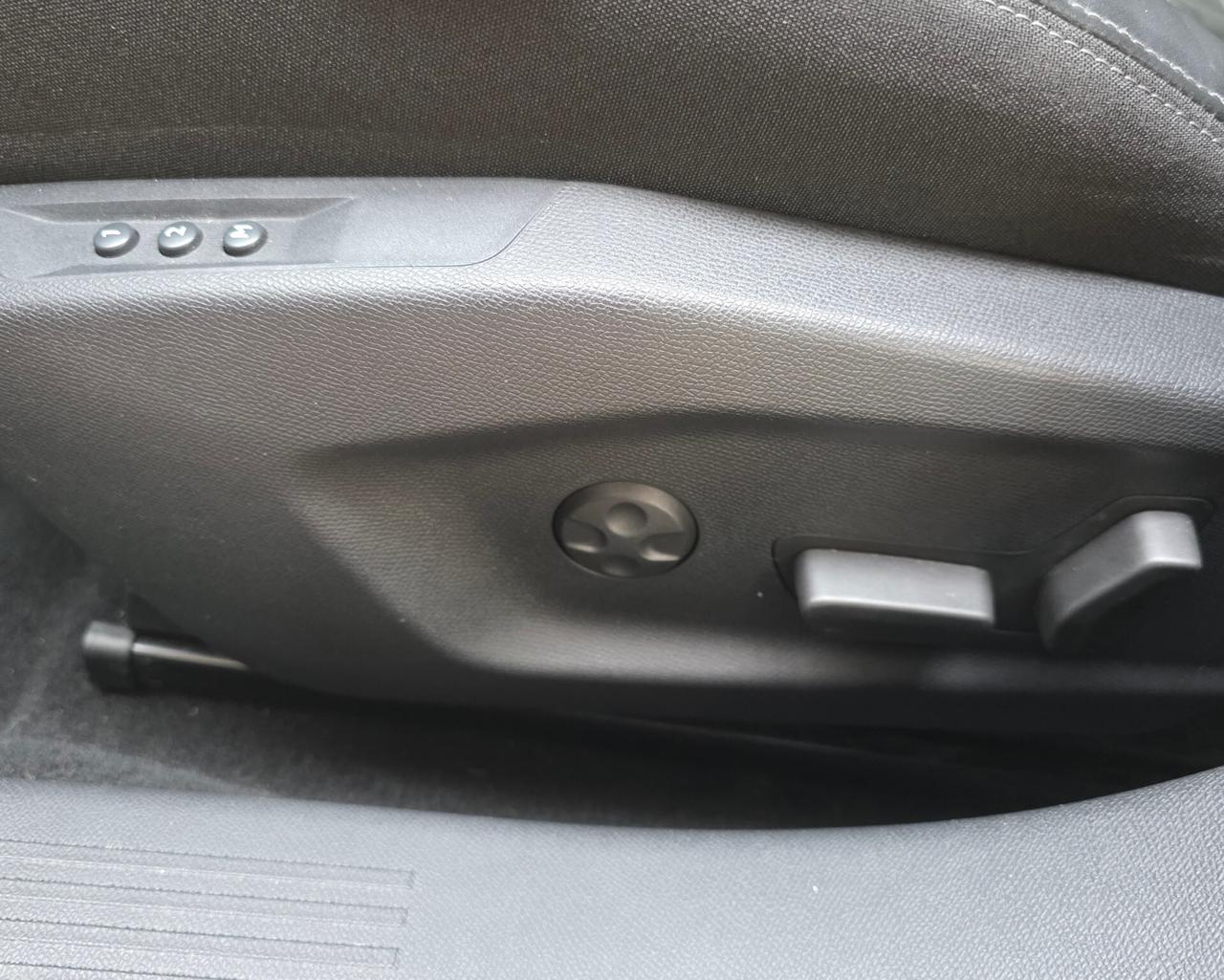 Peugeot 308 Plug-in Hybrid 225 e-EAT8 SW GT