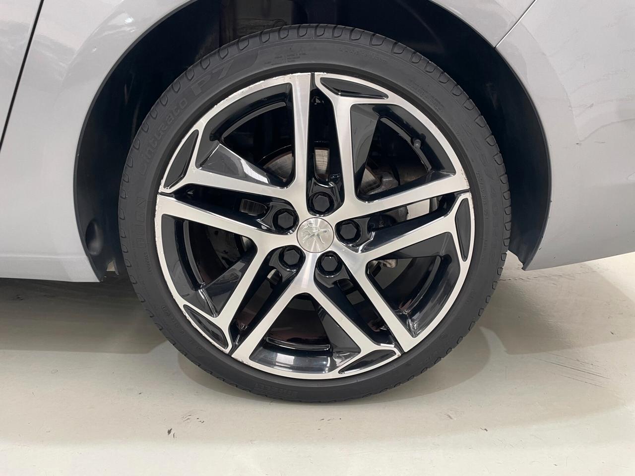 Peugeot 308 1.5 BlueHDi 130 S&S SW Allure