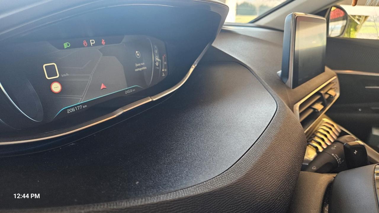 Peugeot 3008 BlueHDi 120 S&S EAT6 Business