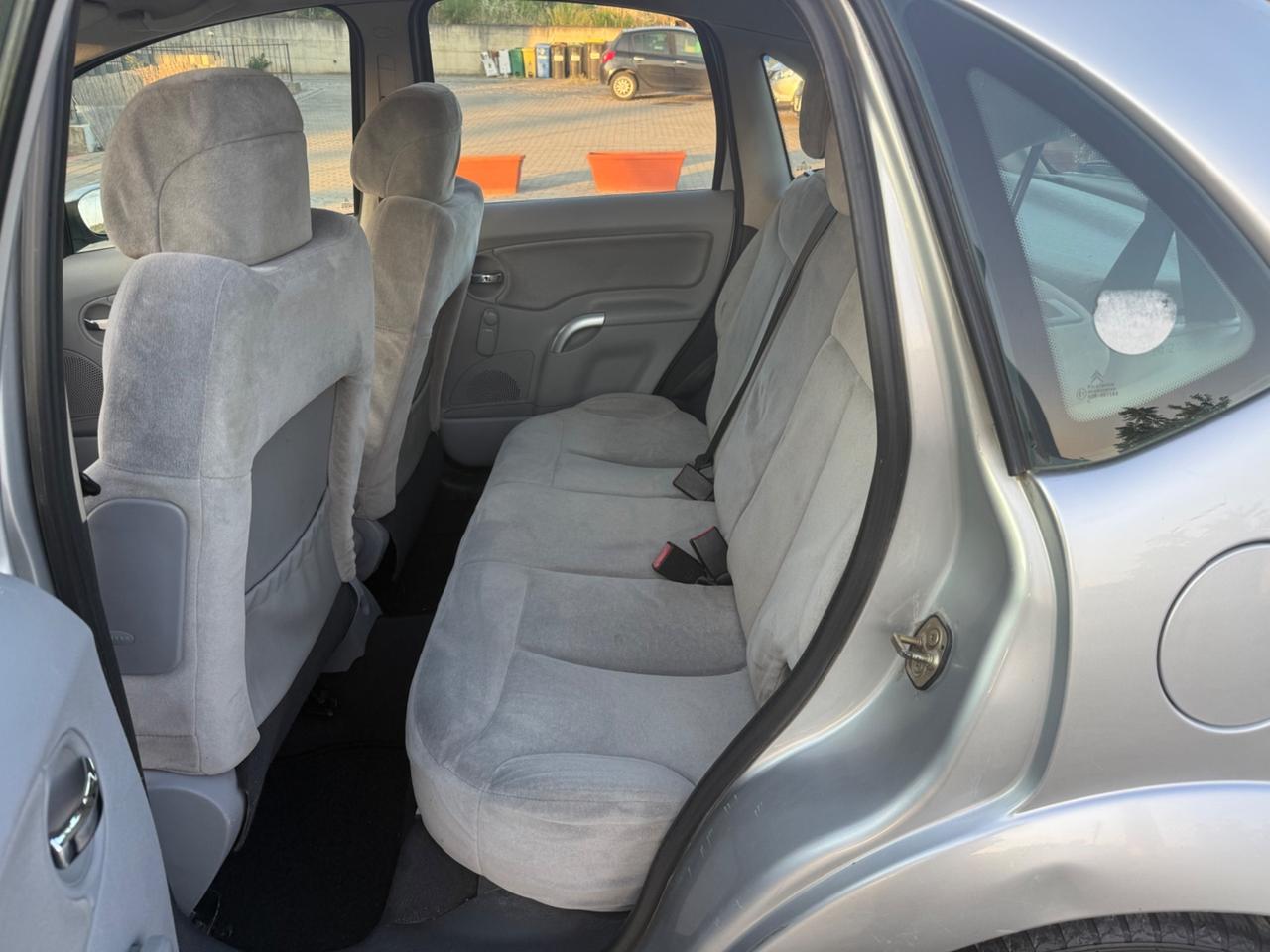Citroen C3 1.4 HDi 70CV Exclusive neopatentati