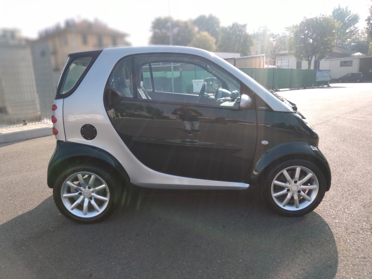 Smart ForTwo 700 coupé grandstyle (45 kW)
